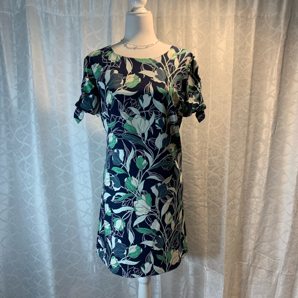 Banana Republic Short Sleeved Dress